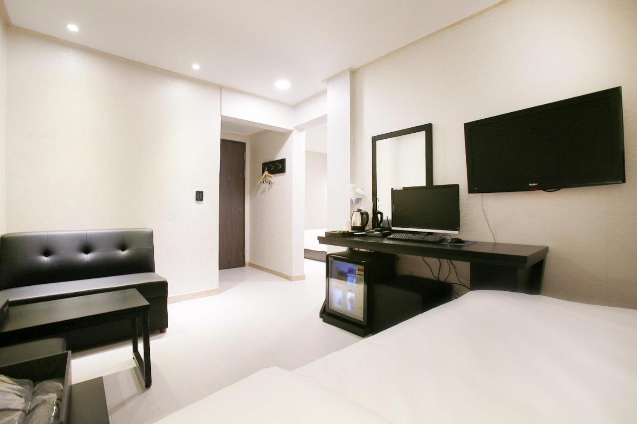 Eton Hotel Чхунчхон Экстерьер фото