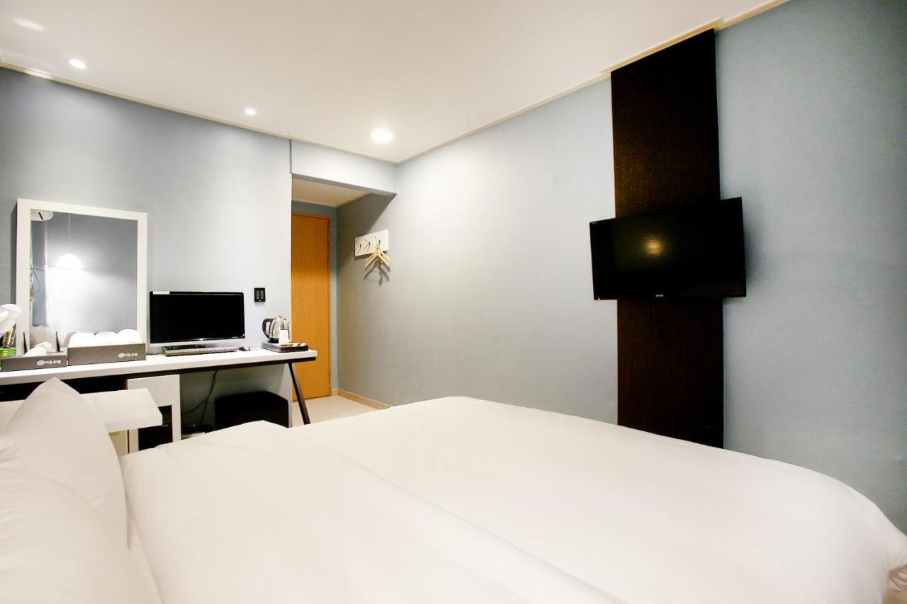 Eton Hotel Чхунчхон Экстерьер фото