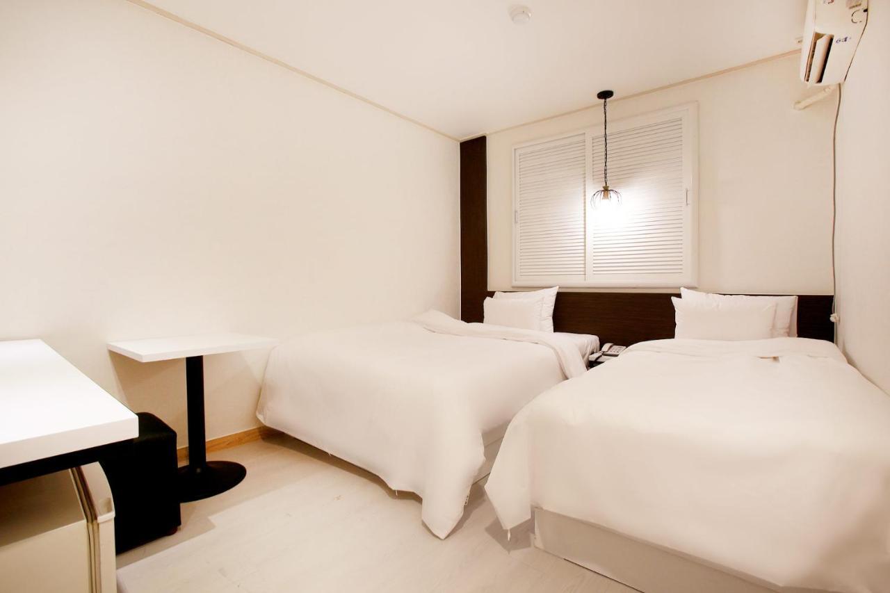 Eton Hotel Чхунчхон Экстерьер фото